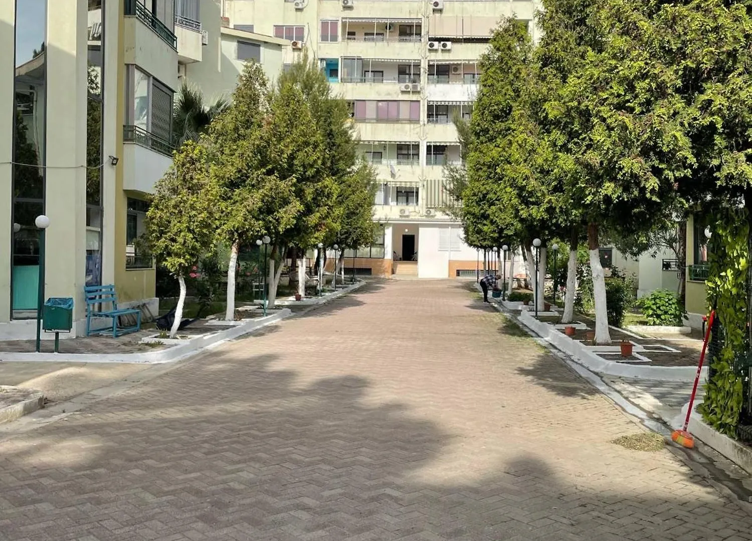 Golem Guesthouse contacts